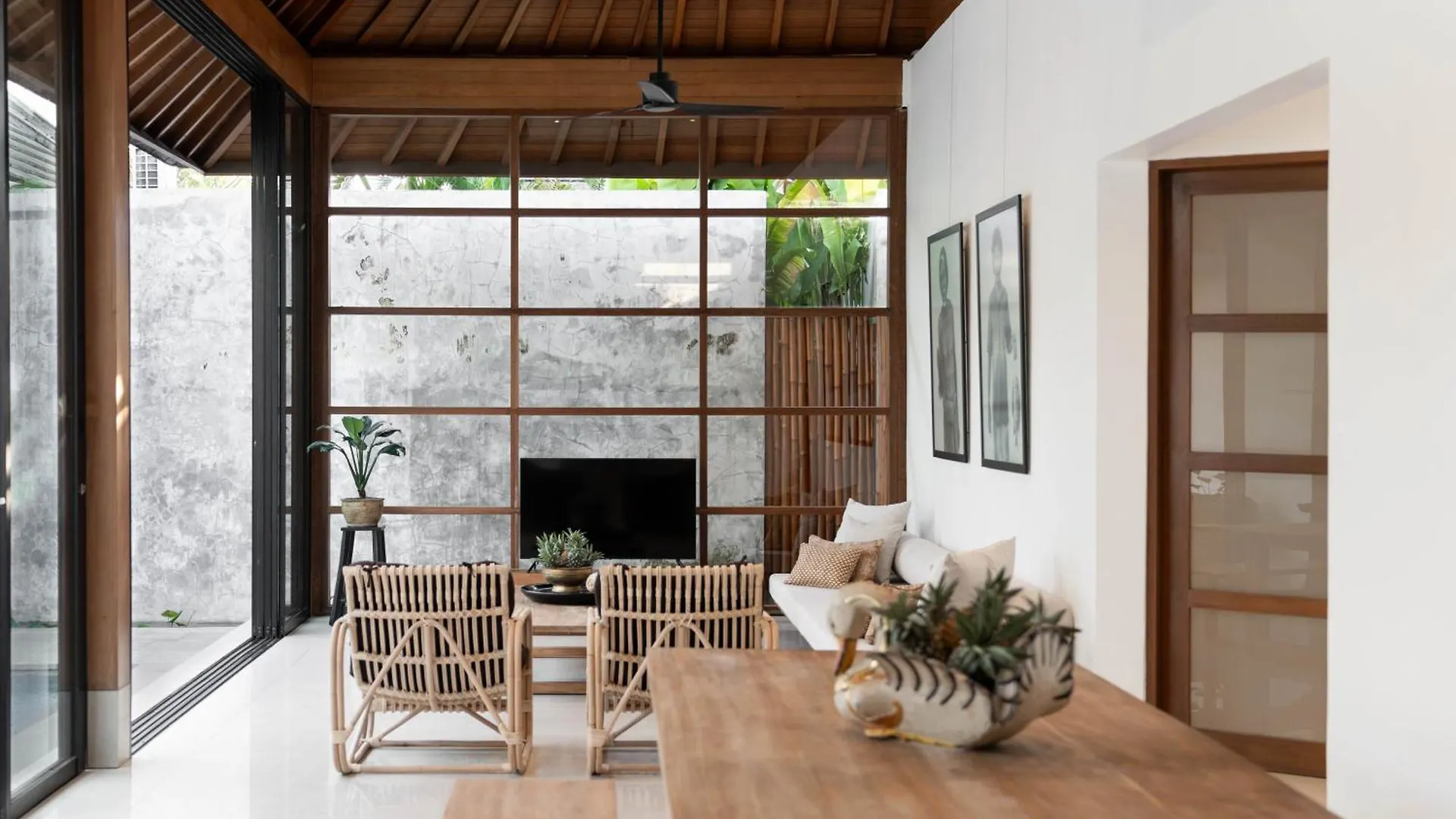 Villa Under The Sun - Seminyak